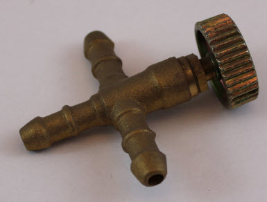 Hose T-part with valve